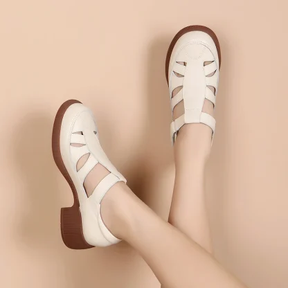 Comfy Close White Heeled Sandal - Image 2